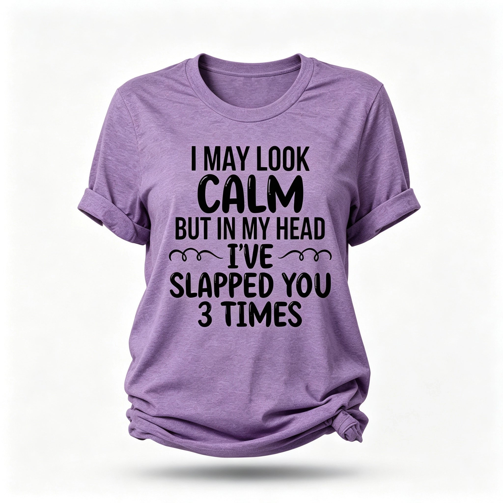 Camiseta com slogan feminino com estampa de molusco I May Look