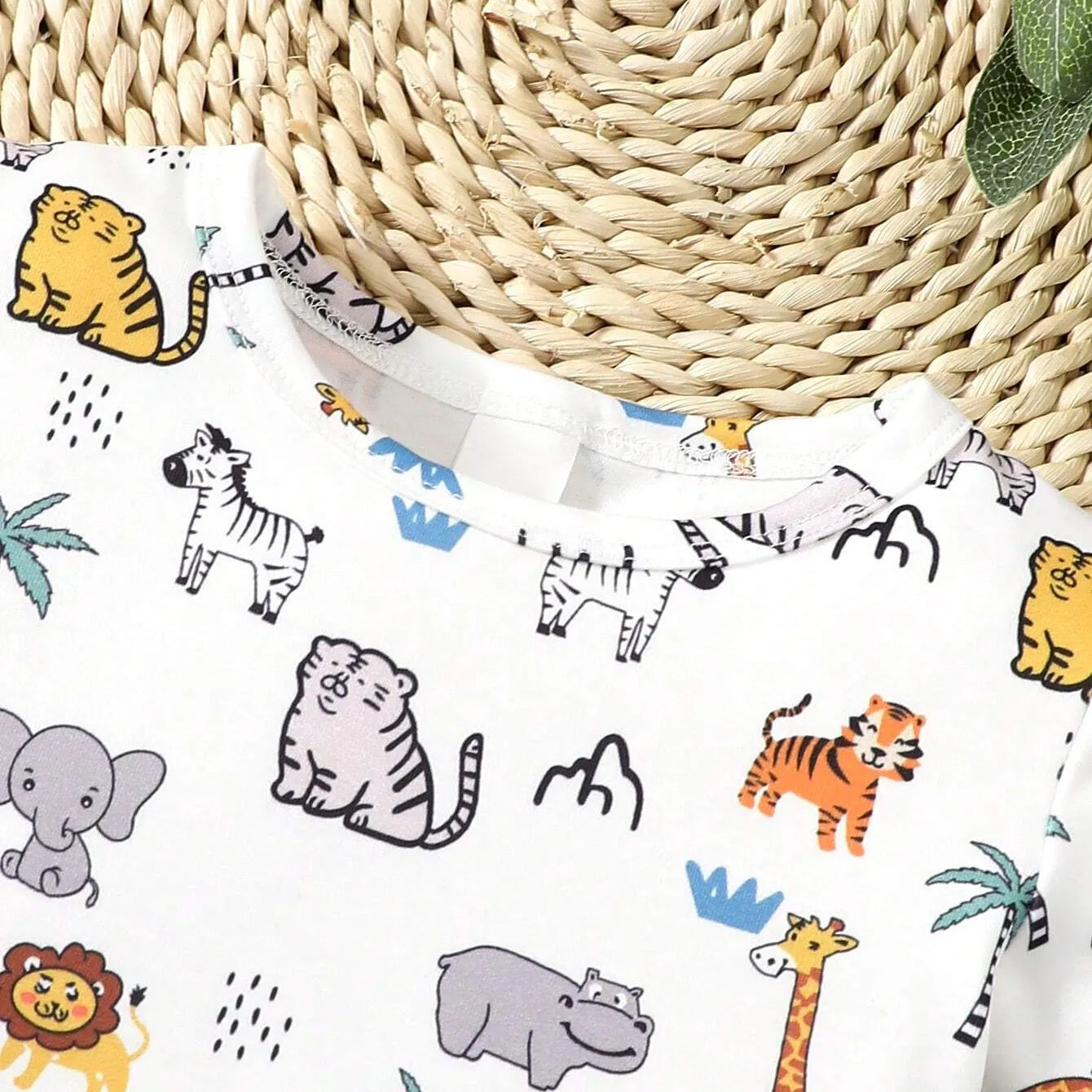 2PCS Cute Animal Printed Top And Embroidered Denim Overalls Baby Set