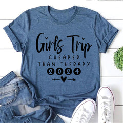 Camiseta com slogan feminino com estampa de carta de viagem para garota bonita 