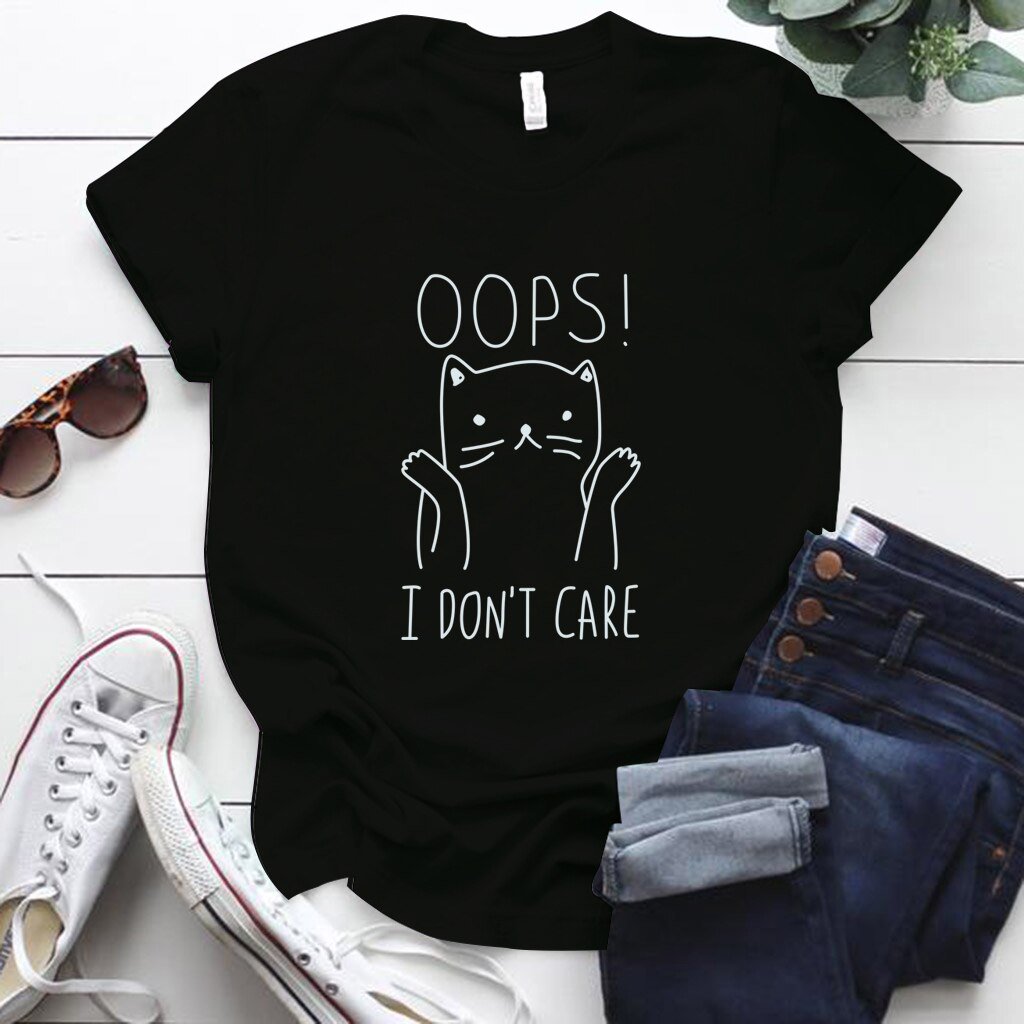 Camiseta com estampa de gato "OOPS I DON'T CARE" 