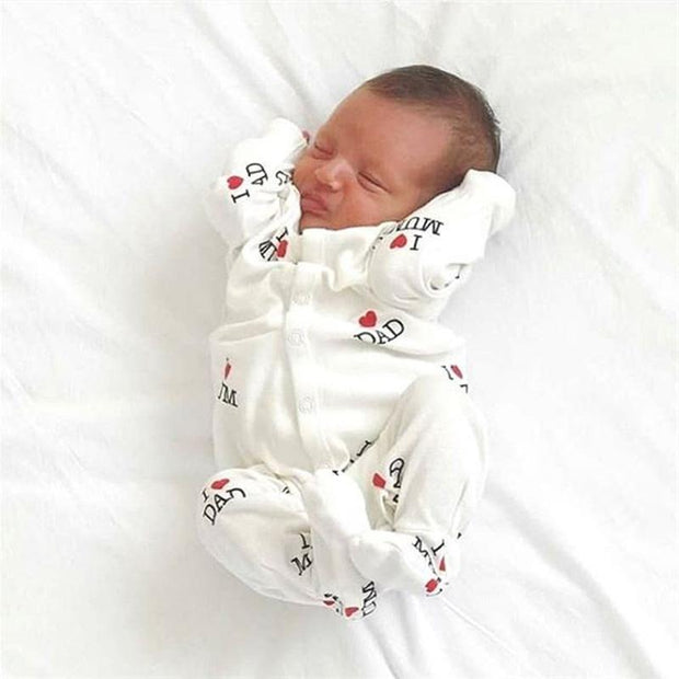 "I Love MUM" Lovely Solid Letters Printed Long-sleeve Baby Jumpsuit