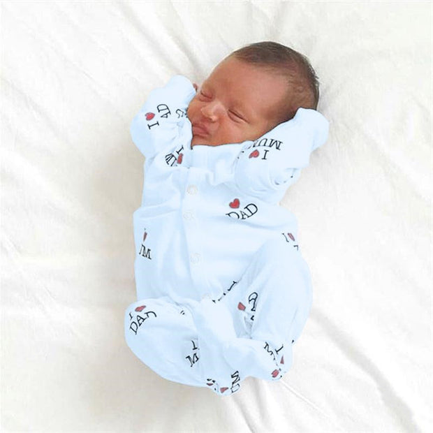 "I Love MUM" Lovely Solid Letters Printed Long-sleeve Baby Jumpsuit