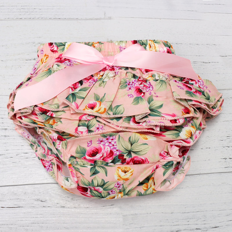 Body imprimé lettre, short fleuri et bandeau